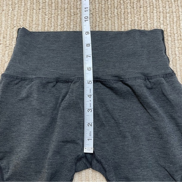 Athleta Quest Mind Over Mat Capri Legging Size Small Women - Picture 15 of 16